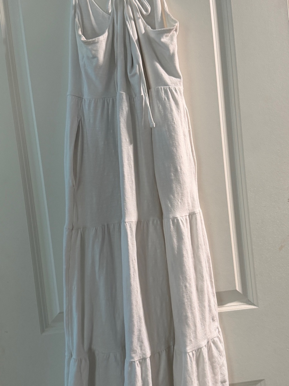 Old Navy White Tiered Maxi Dress with side pockets. - Picture 4 of 4